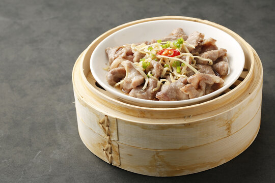 银鱼蒸猪肉