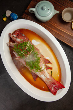 蒸红斑鱼