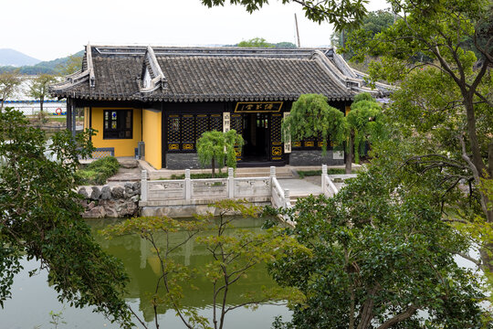 无锡太湖鼋头渚水榭园林建筑