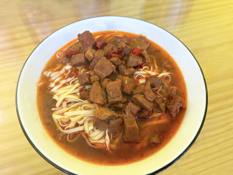 红烧牛肉面