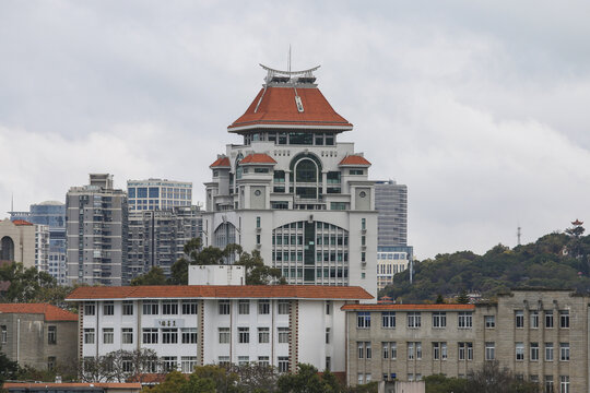 厦门大学