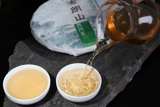 云南普洱茶生茶