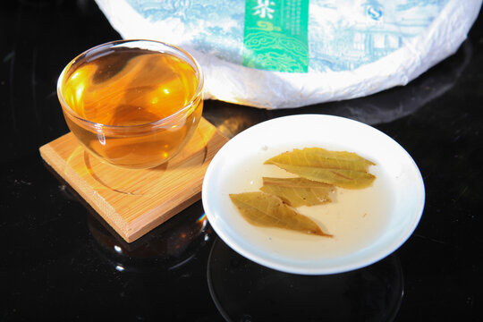 云南普洱茶生茶