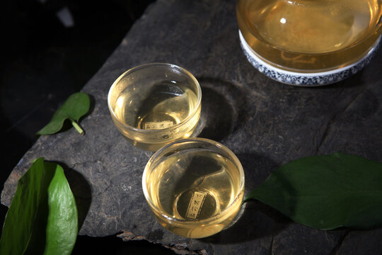 云南普洱茶生茶