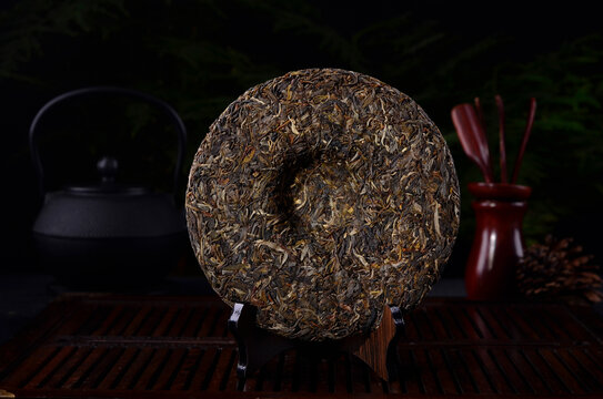 云南普洱茶生茶曼撒茶饼
