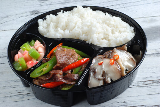 小炒肉套饭