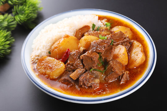 烧牛肉盖饭