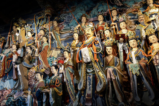 中国古代神话故事中的彩塑神仙人物