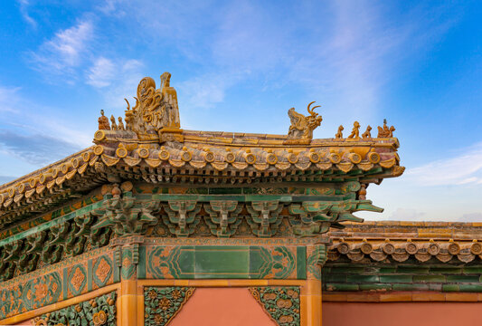 古建筑屋檐吉兽