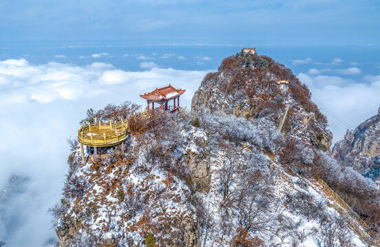山西永济五老峰雪景美如画