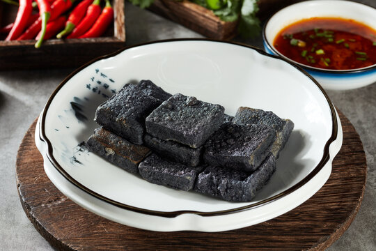 香辣臭豆腐