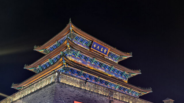 河南开封钟鼓楼夜景