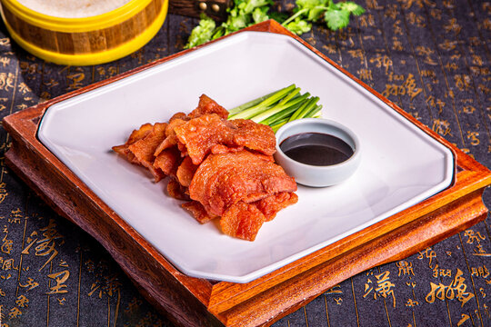 脆皮五花肉