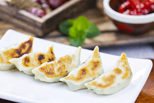 香煎韭菜饺子