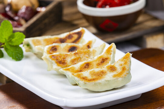 香煎韭菜饺子