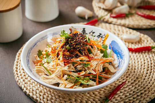 麻辣鸡丝