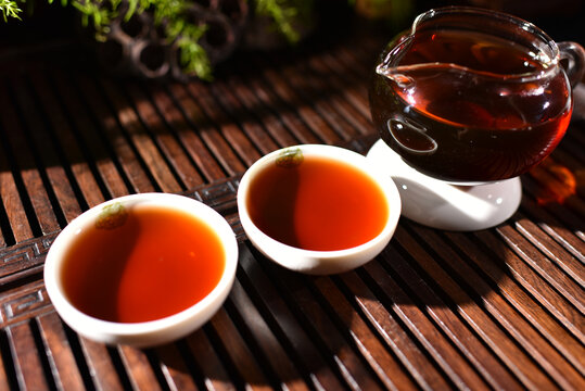 云南普洱茶临沧茶区熟茶汤色