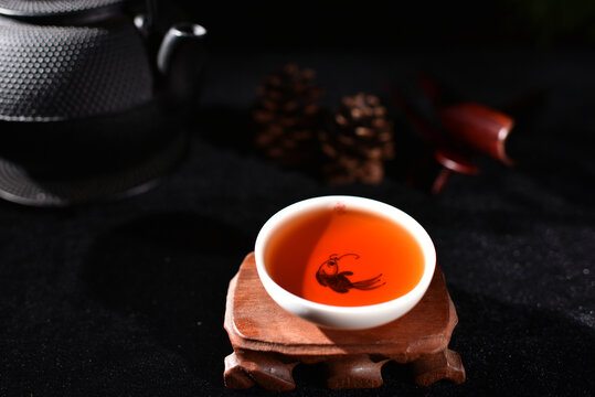 云南普洱茶熟茶冰岛汤色