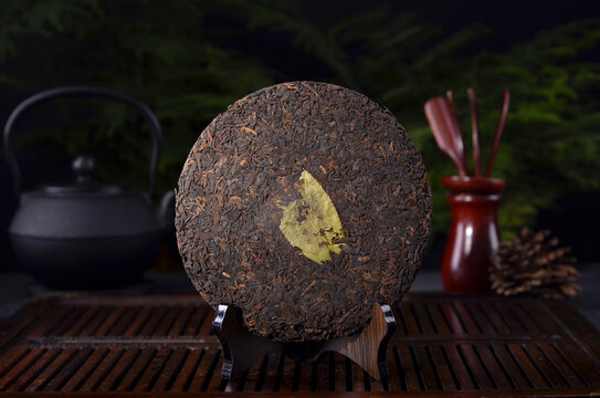 云南普洱茶熟茶邦东茶饼