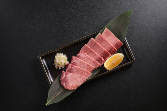 和牛牛舌