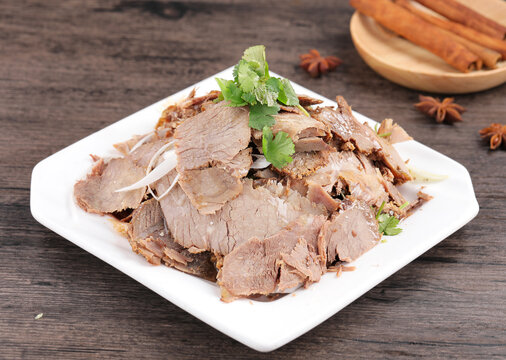 凉拌牛肉