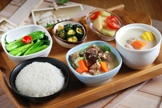 青笋烧鸭套饭