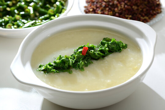 豆汤青菜