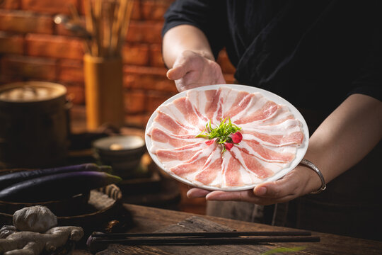 中式复古传统风格手工五花肉