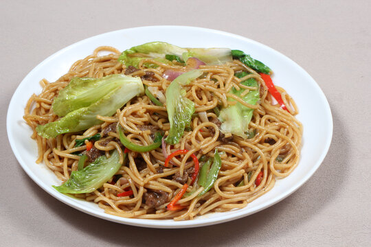 羊肉炒意面