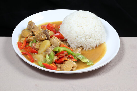土豆炒鸡饭