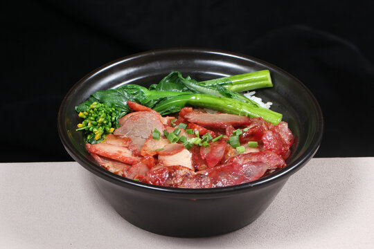 叉烧煲仔饭