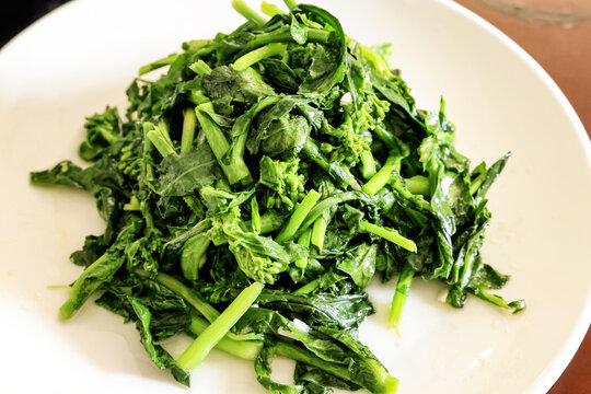 清炒油菜苔