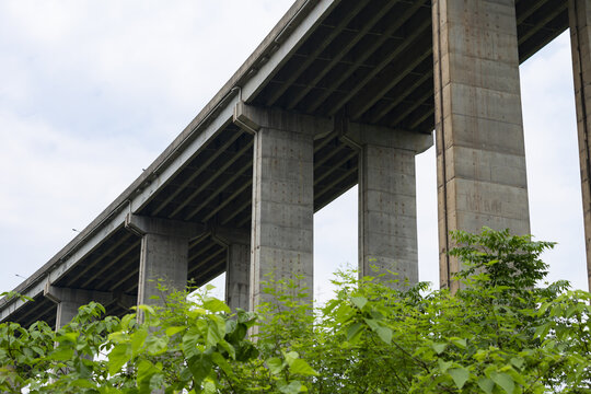 高速公路桥梁