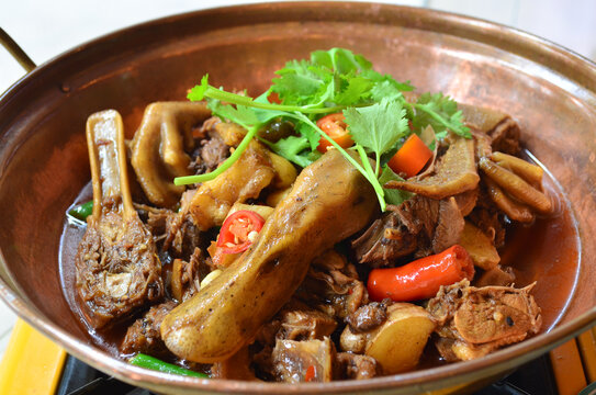 鸭肉煲