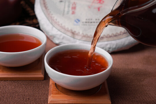 云南普洱茶临沧茶区勐库熟茶汤色