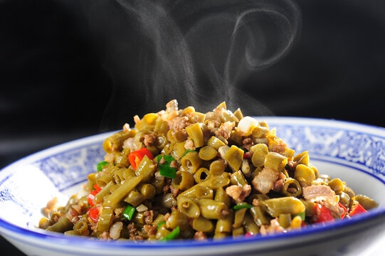 酸豆角炒肉
