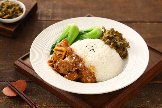 牛肉饭