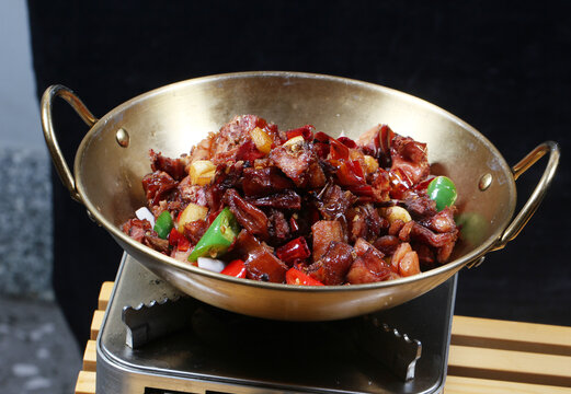 干锅腊鸭肉