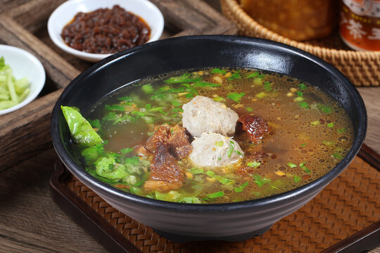 汕头牛肉丸牛杂汤