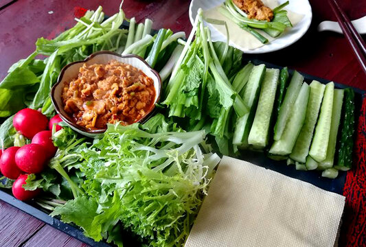蘸酱菜