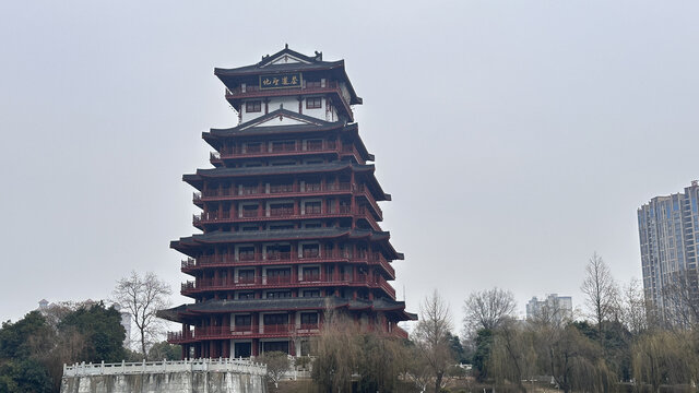 西寺塔