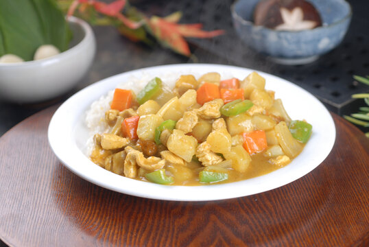 咖喱鸡肉饭