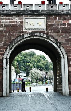 深圳甘坑客家小镇古城门楼