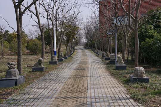 丹阳天地石刻园