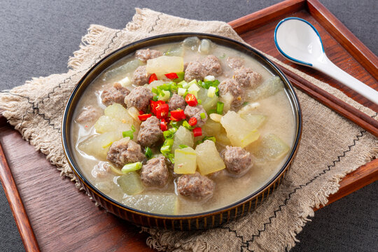 冬瓜炖牛肉丸