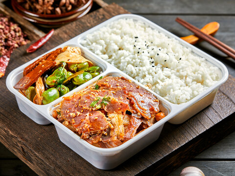 凉菜盒饭