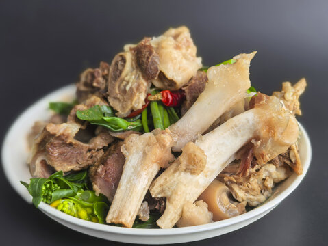 炖羊肉