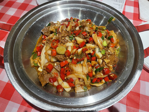 小炒黄牛肉