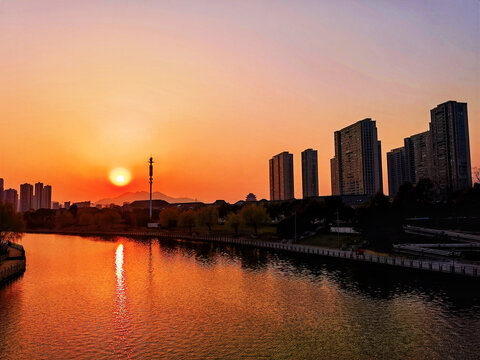 夕阳西下