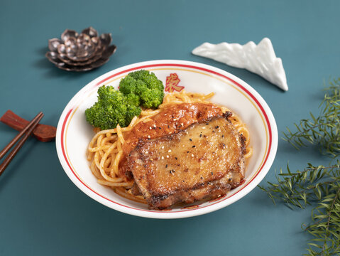 鸡扒意面